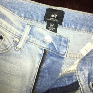 Distressed Light Wash Skinny Fit Jeans W29 L37